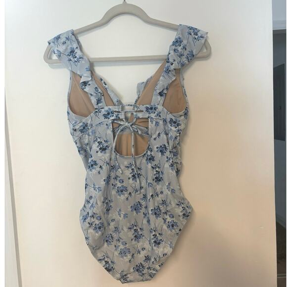 NWT A Pea in the Pod Ruffled Maternity Floral Swimsuit Light Blue Size S - Picture 7 of 7